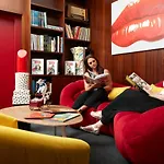 Hotel Crystal